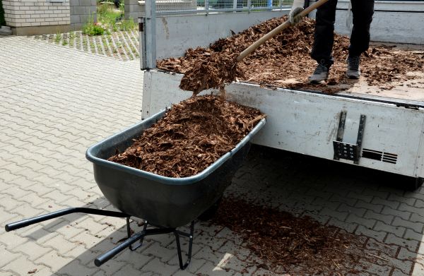 Bulk Mulch Delivery in Noblesville
