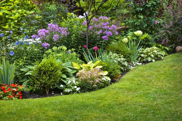Flower Bed Service in Noblesville